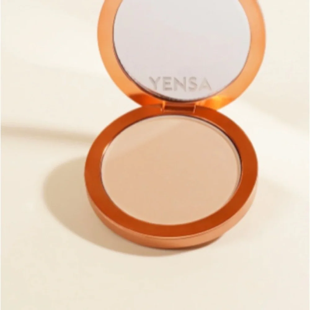 💎 Yensa SUPER SERUM SILK PRESSED POWDER FOUNDATION in Shade Light 1
